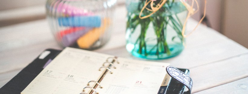 Planner pretty desk vase with flowers